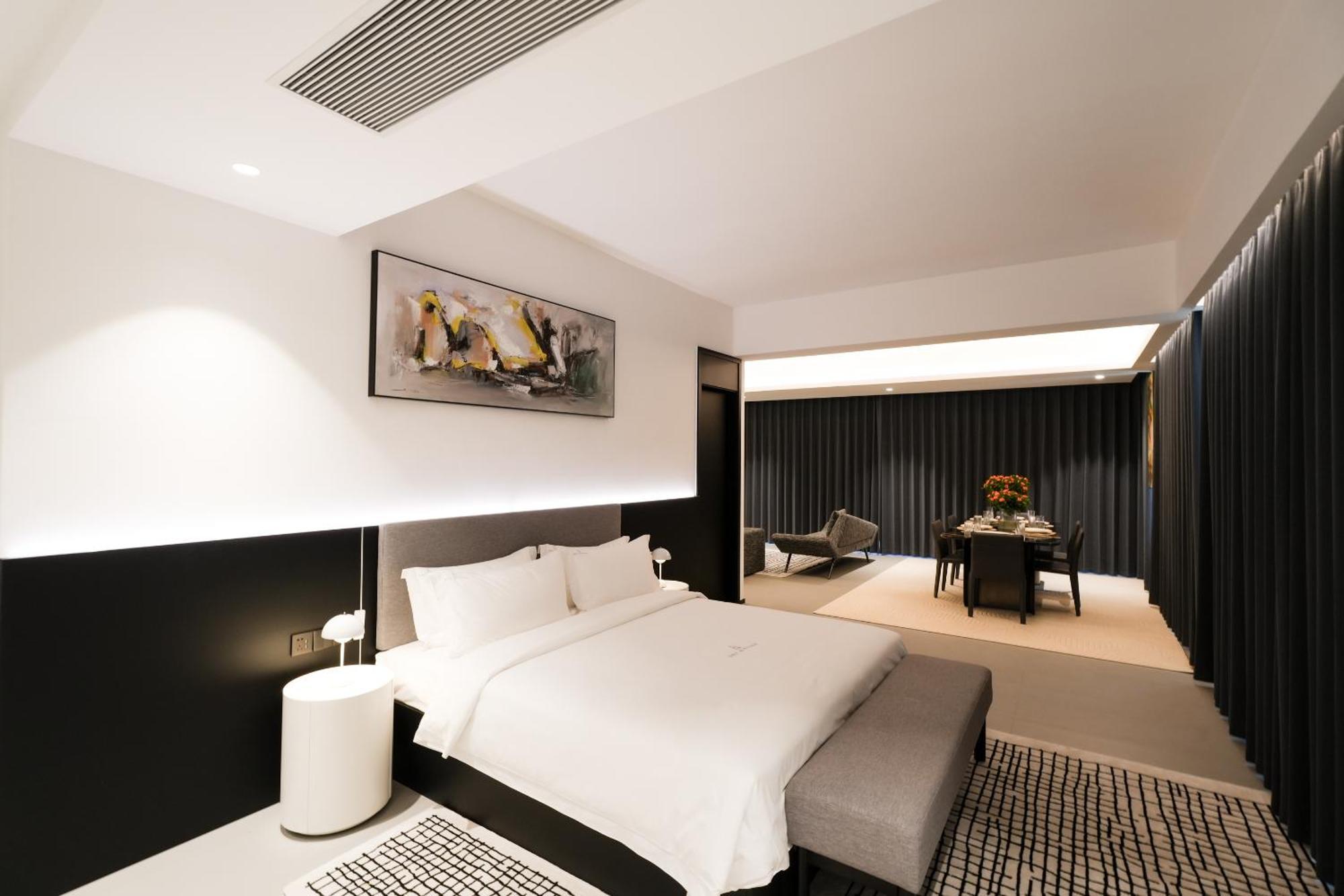 One Riviera Hotel And Residences Ban Souanmone Экстерьер фото