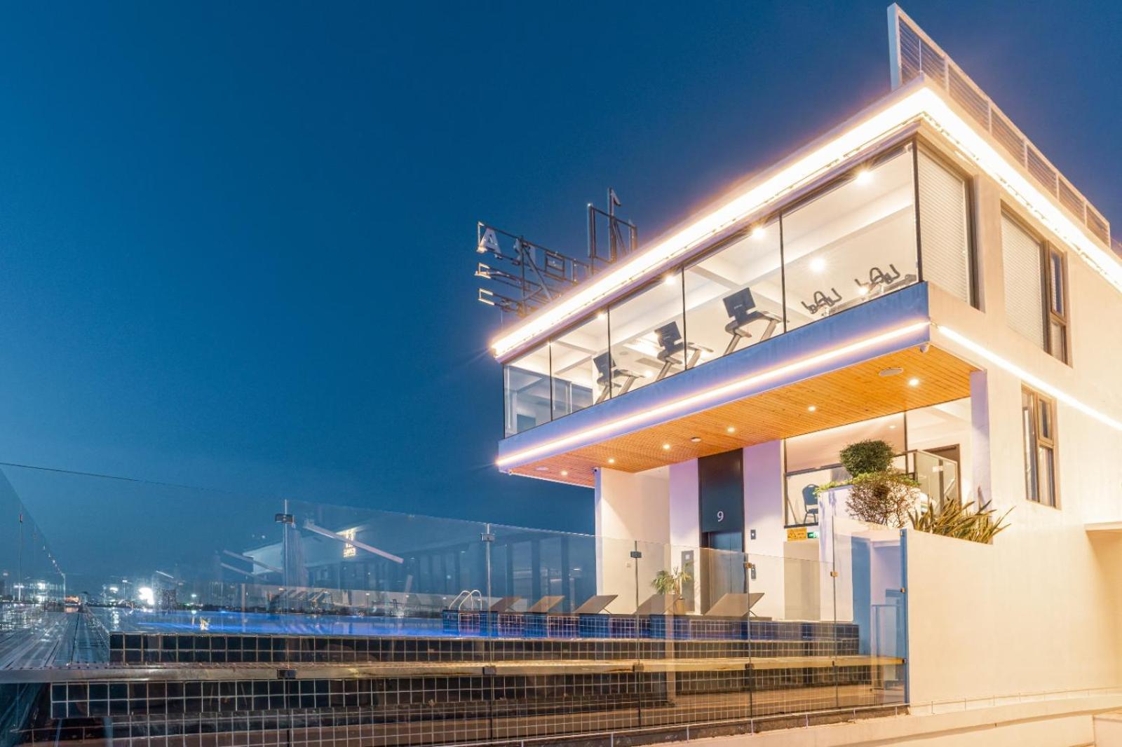One Riviera Hotel And Residences Ban Souanmone Экстерьер фото